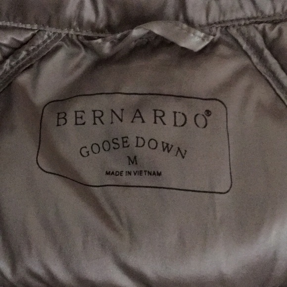 Bernardo Goose Down Jacket Vest - Picture 8 of 11